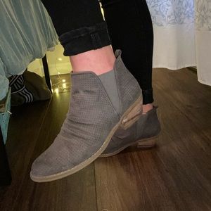 Gray ankle boots (size 8)